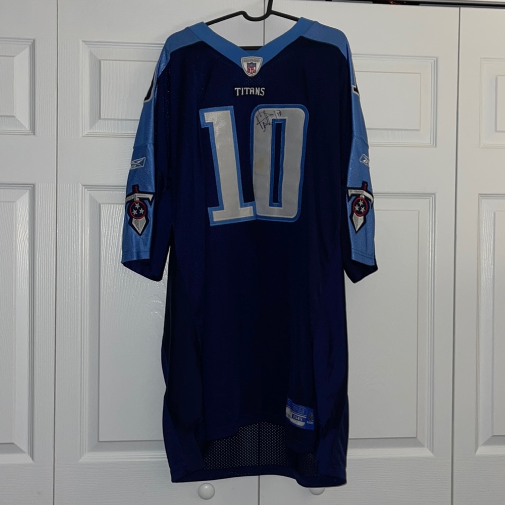 Titans Autographed Jersey #10 YOUNG